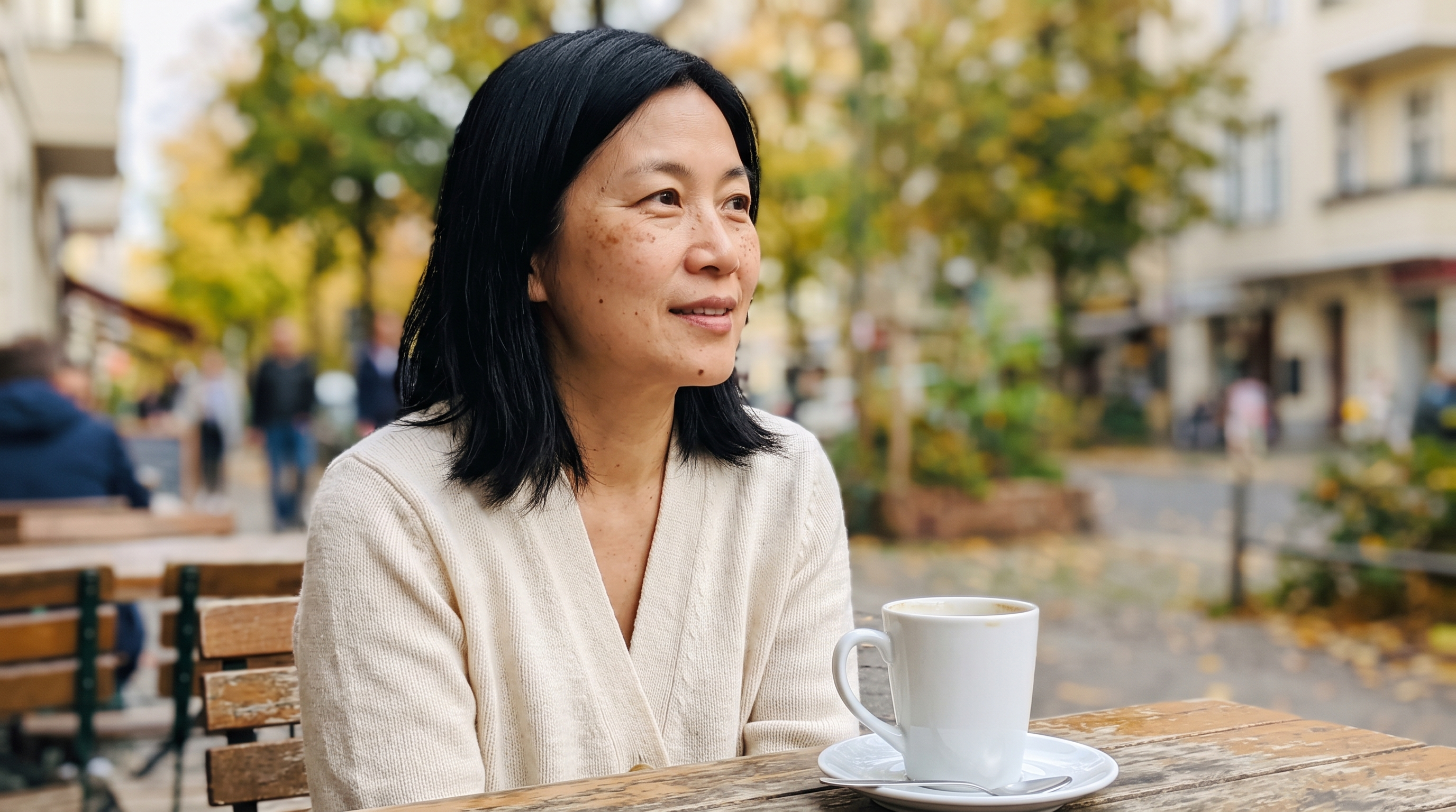 Alpha Arbutin Serum: What the Evidence Supports, and How to Choose One