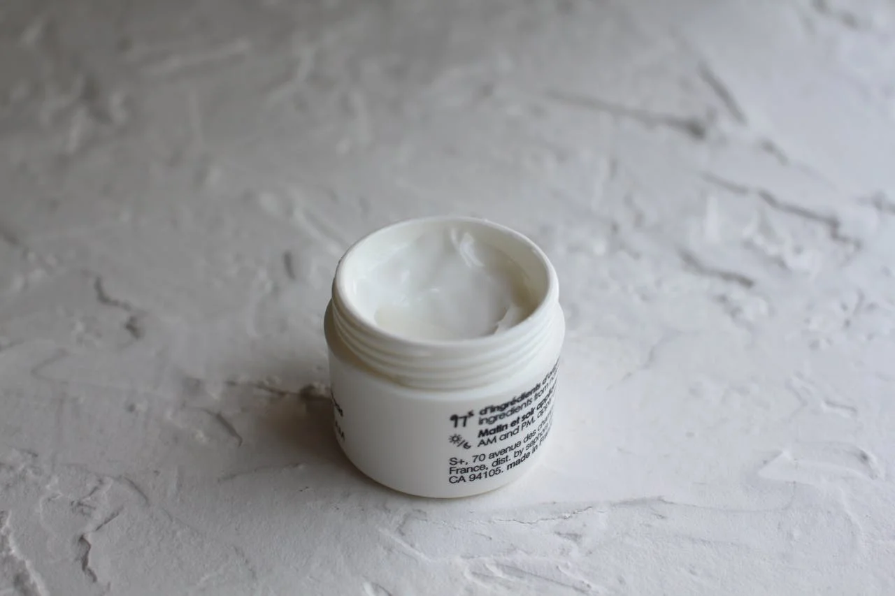 How Does Retinol Work? The Science of Skin Renewal, Explained Simply