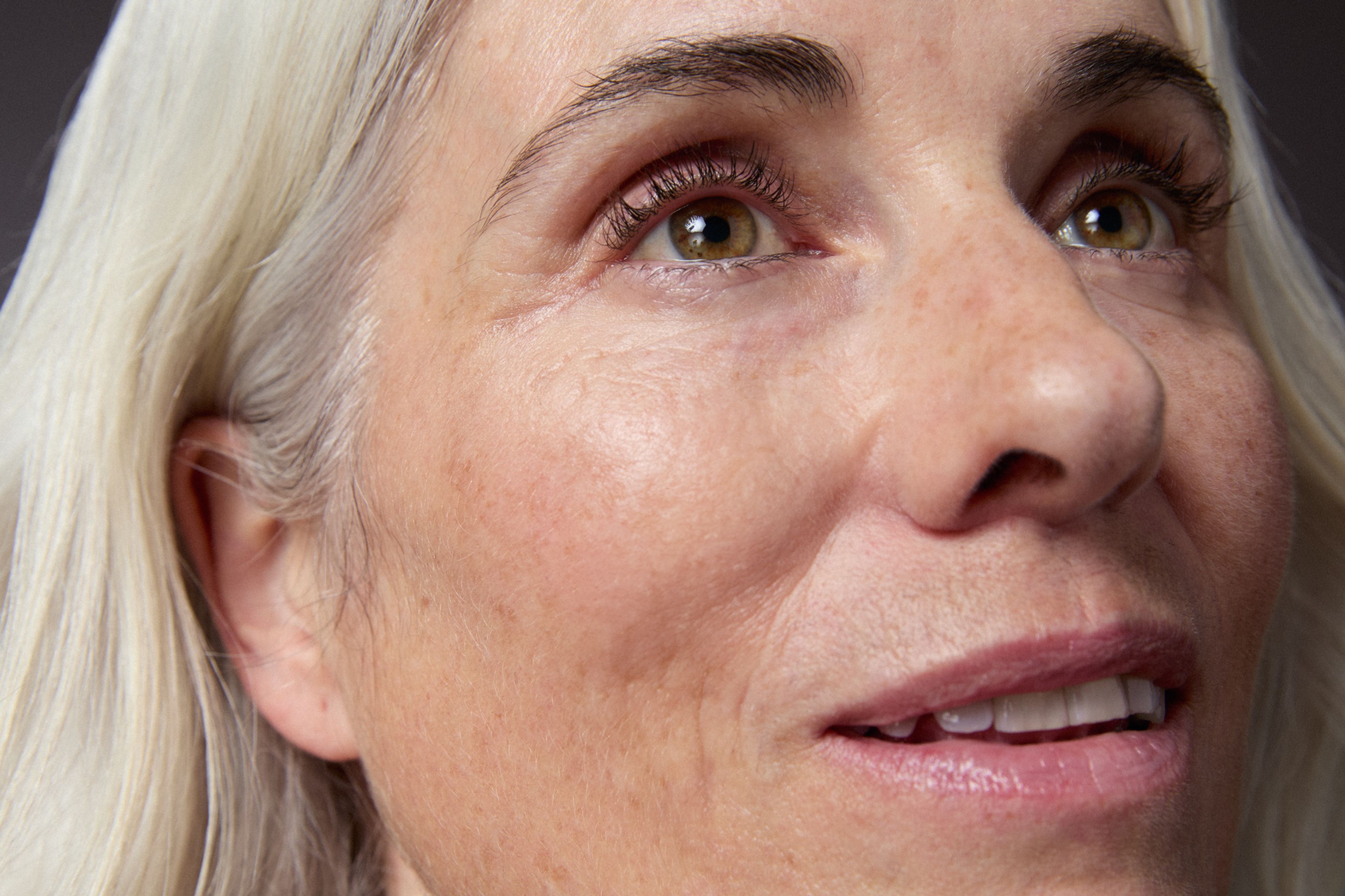 Retinol for Menopausal Skin: How to Fight Hormonal Aging